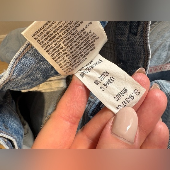 LIKE NEW- 7 for all mankind- KIMMIE STRAIGHT LEG JEANS - Picture 8 of 9